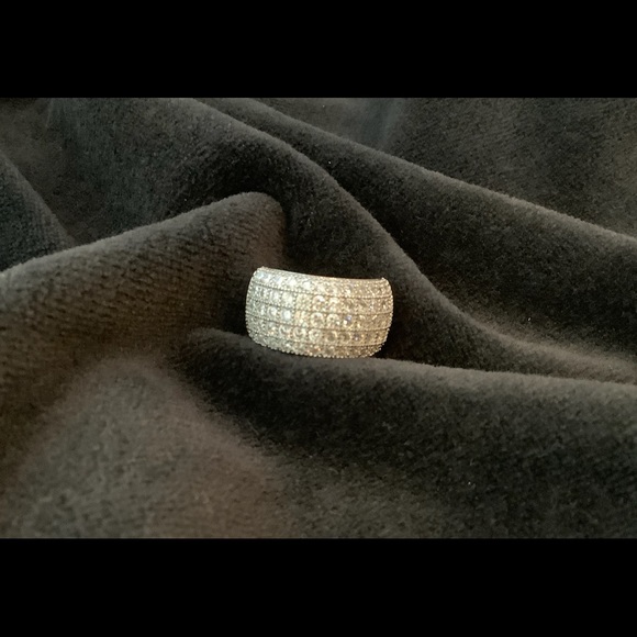 Zircon Cocktail Ring Size 7 - Picture 3 of 11